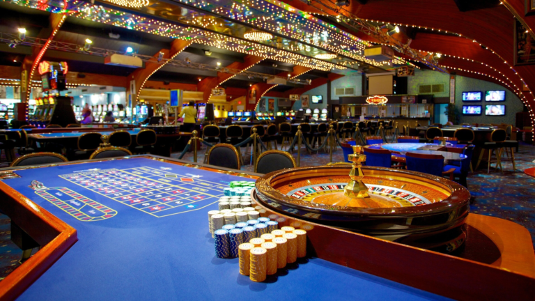 Norwegian online casino with slot machines, roulette, and casino chips